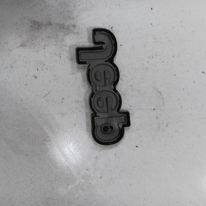 Jeep Cherokee Trunk Lid Logo Emblem Badge Rear Back  2015 2016 2017