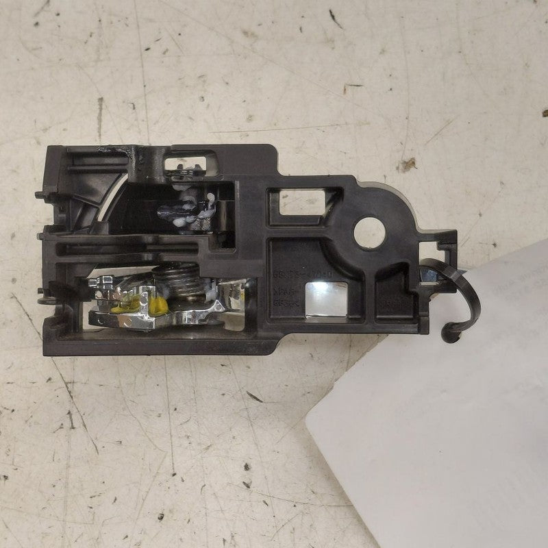 Toyota Prius Door Handle Right Passenger Rear Interior Inside  2022 20