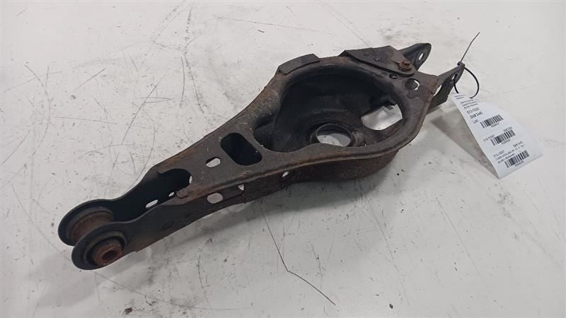 4873042060 Left Lower Control Arm Rear Locating Arm Rear Spring Mount Fits 19 RAV4