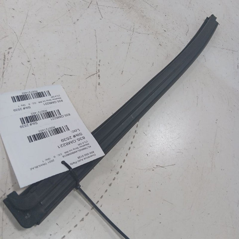 Chevy Trailblazer Right Rear Weather Strip Interior  2021 2022 2023 20