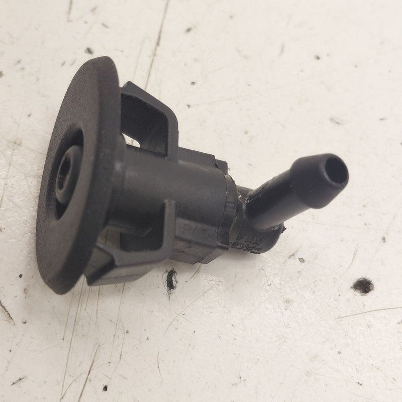 Chevy Trax Rear Wiper Washer Fluid Sprayer Nozzle 2022 2021