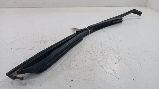 Dodge Dart Door Glass Window Seal Rubber Right Passenger Front  2013 2014 2015 2