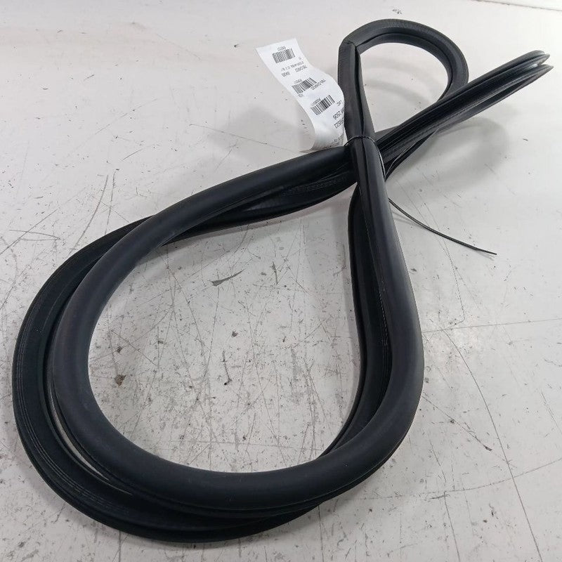Jeep Compass On Body Door Jamb Seal Gasket Front Left Driver  2018 2019 2020 202