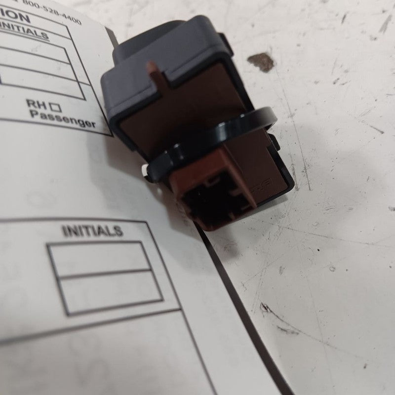 Fiat 500 Power Door Lock Switch  2016 2017 OEM