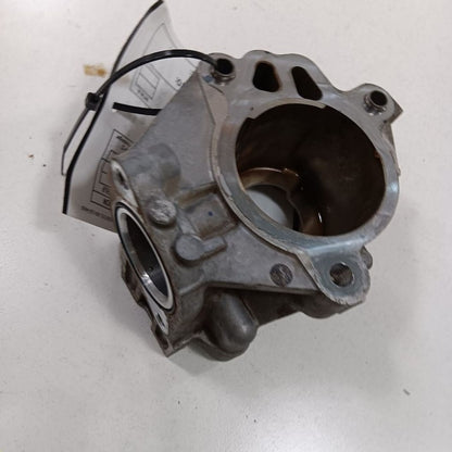 Toyota Yaris 1.5 Engine Fuel Pump Mount Housing 2020 2019 2018 2017 20
