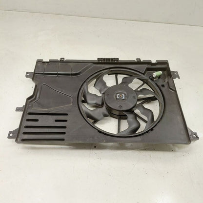 Radiator Cooling Fan Motor Fan Assembly Naturally Aspirated Fits 19-23