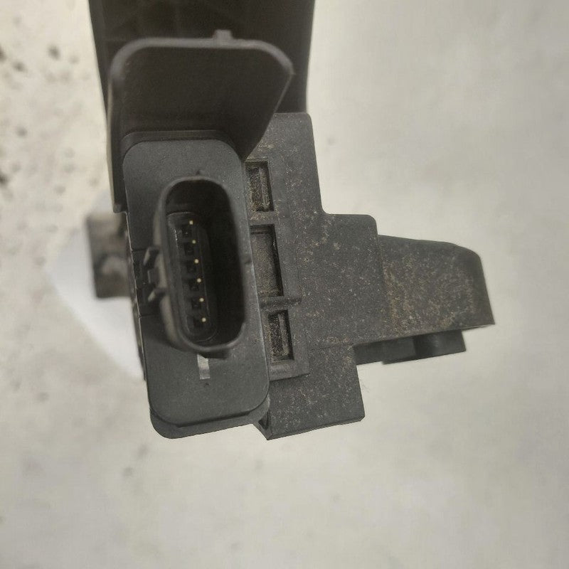 Hyundai Santa Fe Gas Pedal  2019 2020
