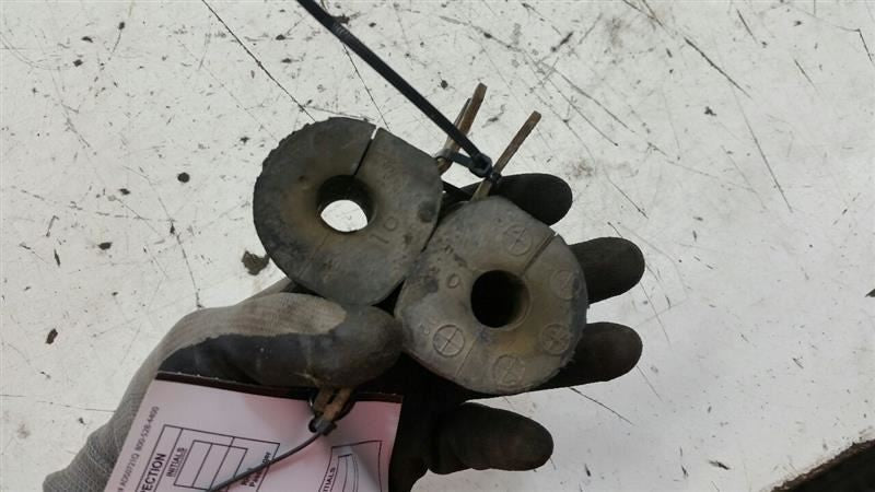 Nissan Altima Sway Bar Bushing Mounting Bracket 2008 2009 2010 2011 2012