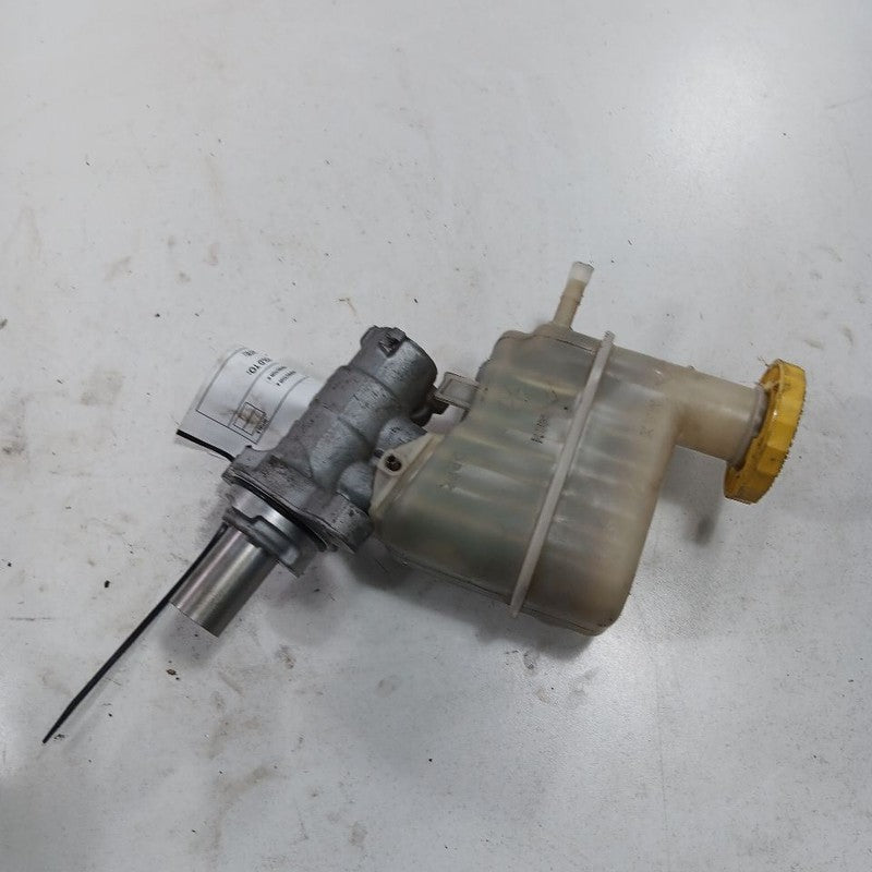 68211881AD Brake Master Cylinder Fits 14-18 Jeep Cherokee