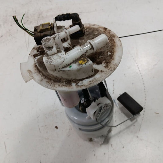 Gas Fuel Pump Assembly Tank Mounted 2.4 Fits 15-21 Jeep Renegade OEM