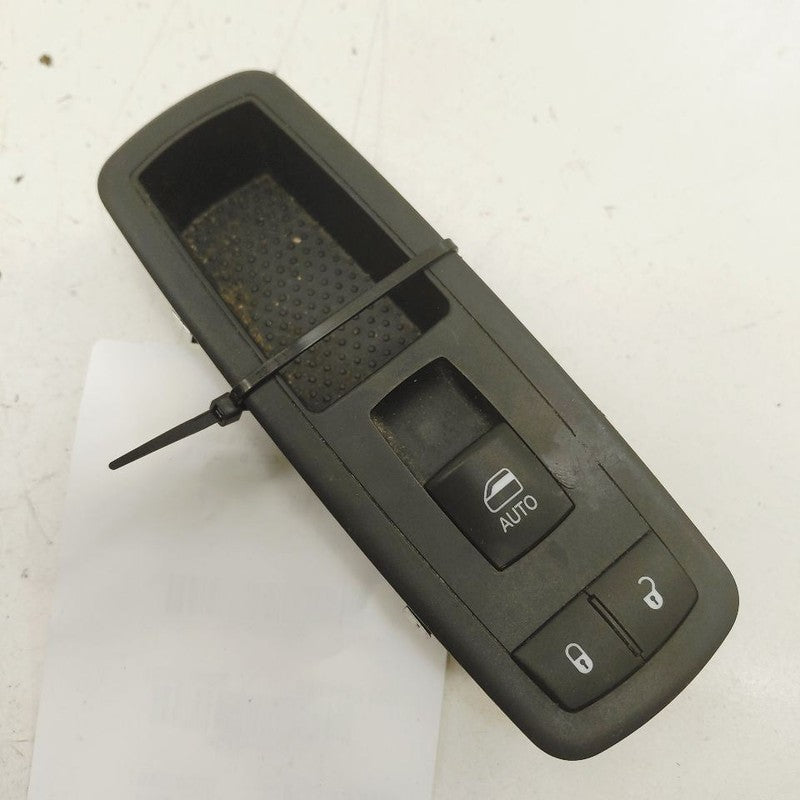 Chrysler 300 Power Window Switch Right Passenger Front  2017 2018 2019
