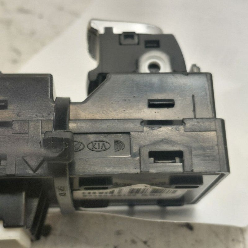 Kia Sportage Power Window Switch Right Passenger Rear  2020 2021 2022