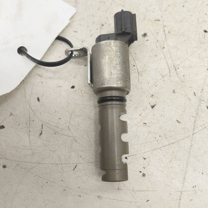 Toyota Prius Variable Timing Gear Oil Control Valve Solenoid Cylinder 