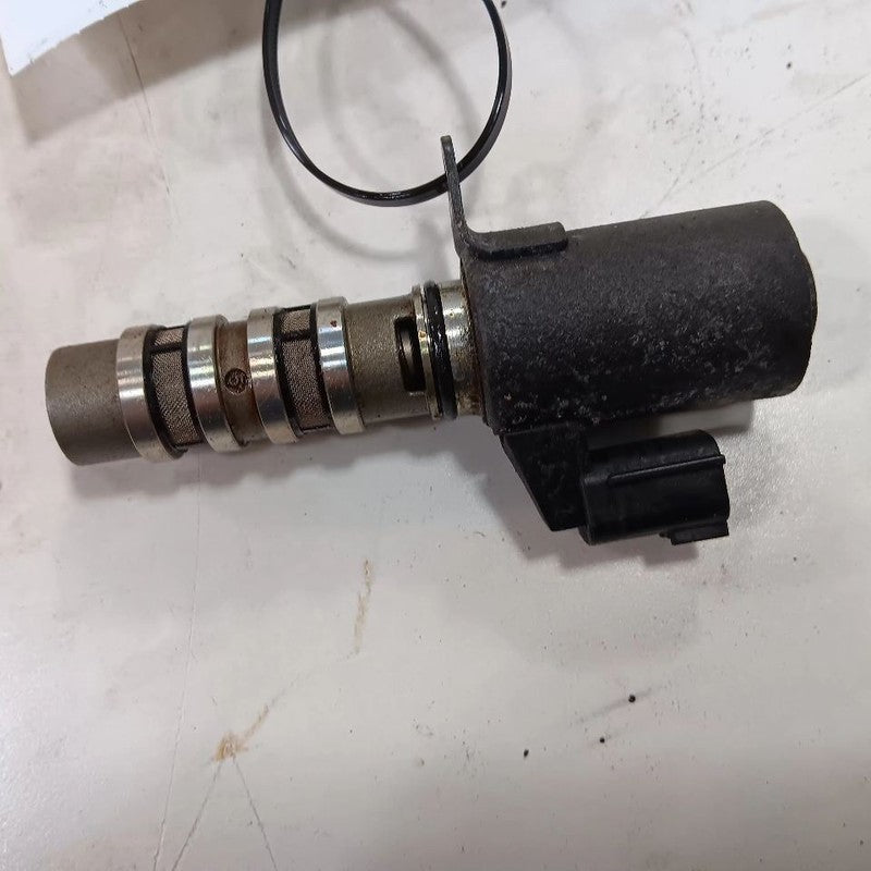 INFINITI Q50 3.7 Variable Timing Gear Oil Control Valve Solenoid  2014