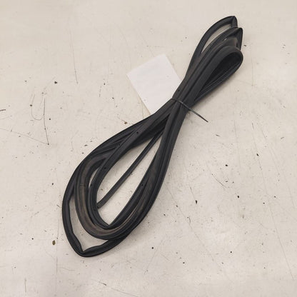 Mitsubishi Outlander   On Door Seal Rubber Left Driver Rear Back  2018