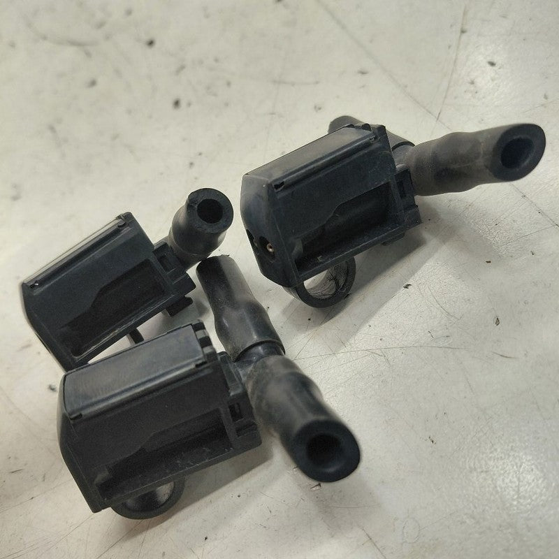 Volvo S60 Windshield Wiper Washer Fluid Hood Sprayer Nozzles  2018 201