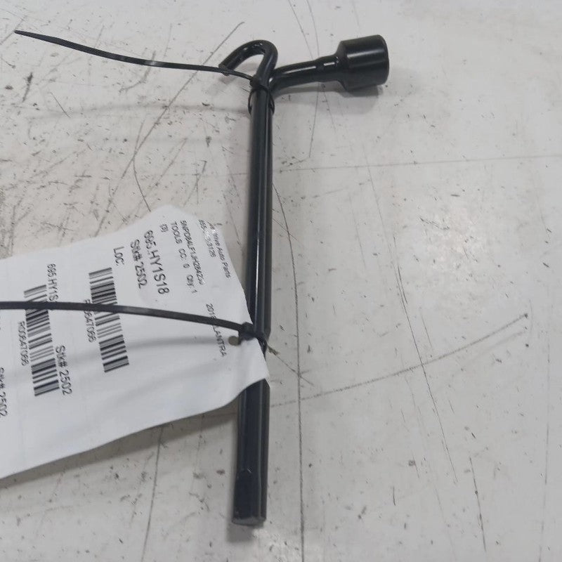 Hyundai Elantra Spare Tire Changing Wrench Tool  2017 2018 2019 2020