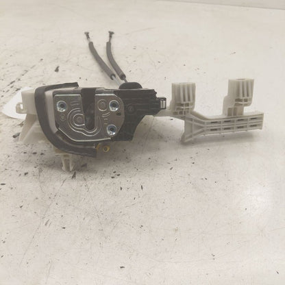 Hyundai Santa Fe Door Latch Lock Left Driver Front  2019 2020