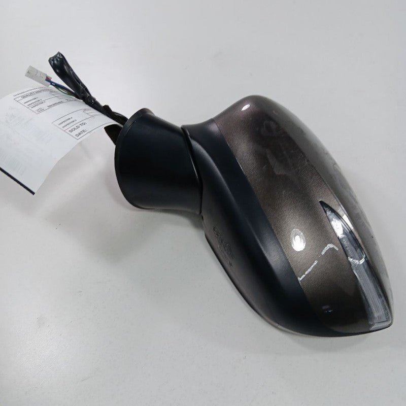 Driver Left Side View Door Mirror With Turn Signal Fits 16-17 Mazda CX-3