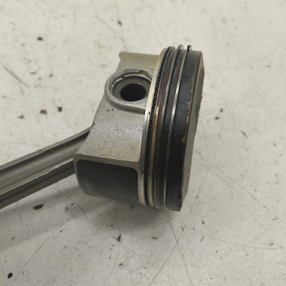 Toyota Prius Single Piston With Connecting Rod   1.8 2022 2021 2020