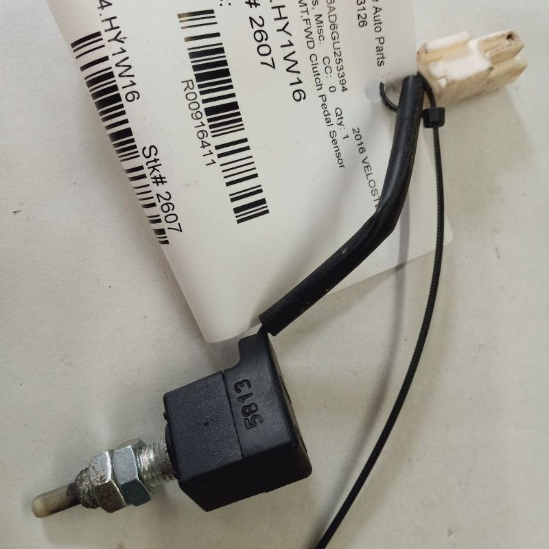 Hyundai Veloster Manual Transmission Clutch Pedal Sensor 2017 2016 201