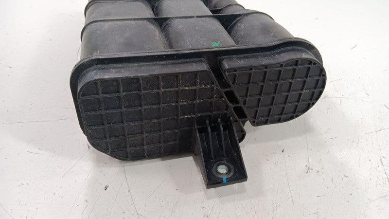 Hyundai Sonata Fuel Vapor Canister Charcoal Evaporator Can 2018 2019