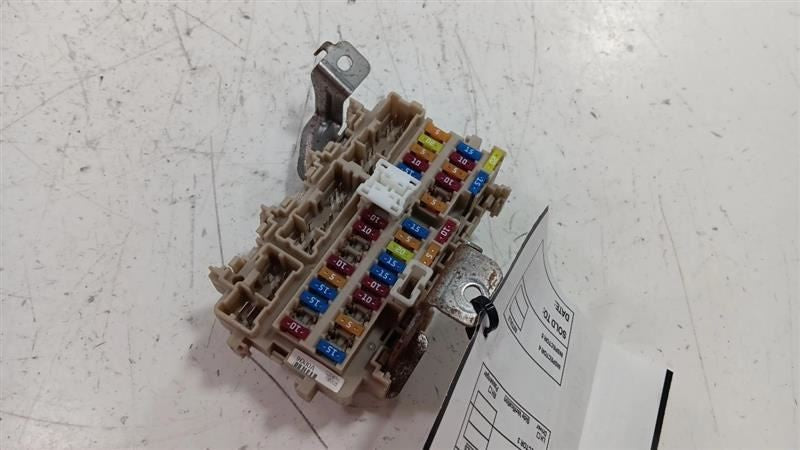 Nissan Maxima Cabin Fuse Box Interior Inner Under Dash  2018 2019 2020