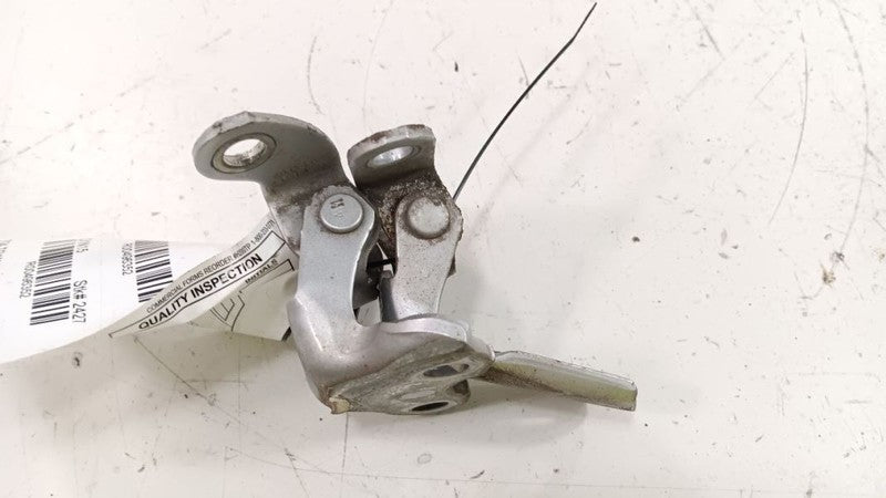 Toyota Prius Left Rear Door Hinges    2012 2013 2014 2015
