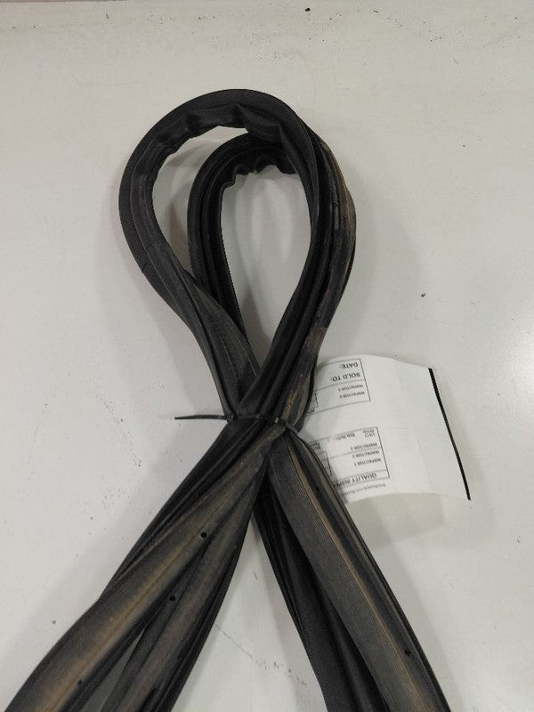 Kia Soul Trunk Lid Hatch Door Rear Back Rubber Seal  2017 2018 2019 OE
