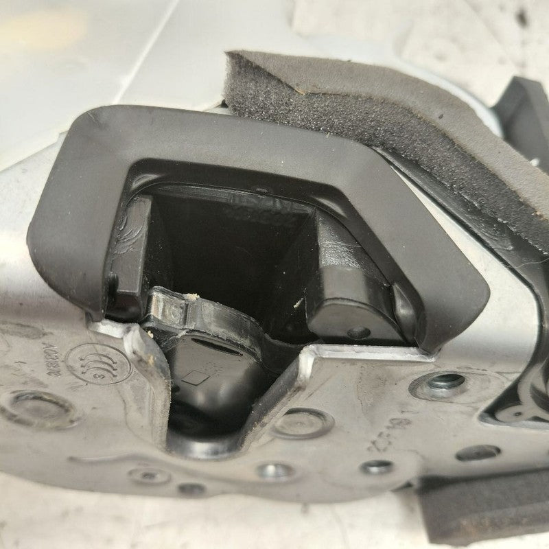 Chevy Trax Door Latch Lock Right Passenger Rear  2022 2021