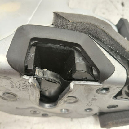 Chevy Trax Door Latch Lock Right Passenger Rear  2022 2021