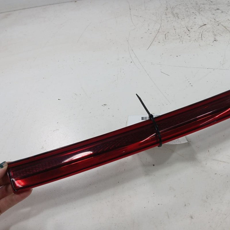 Kia Sportage Rear Tailgate Reflector {87310-D9500} 2022 2021 2020 2019 2018