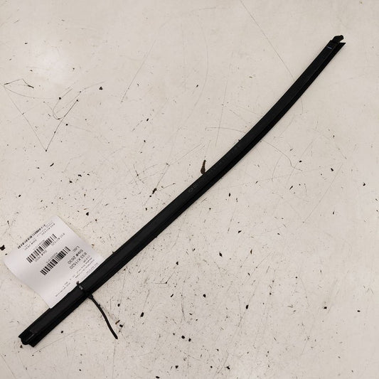 Kia Sportage Left Front Weather Strip Interior  2020 2021 2022