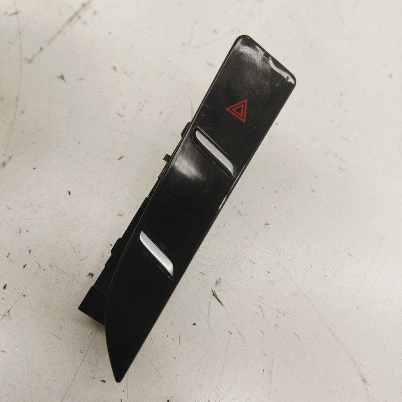 Cadillac XTS Hazard Switch 4 Way Flasher Button      2016 2017 2018