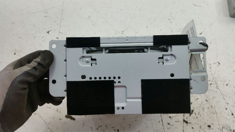 Audio Equipment Radio Receiver AM-FM-CD-MP3 Single Disc 09 Ford Focus 