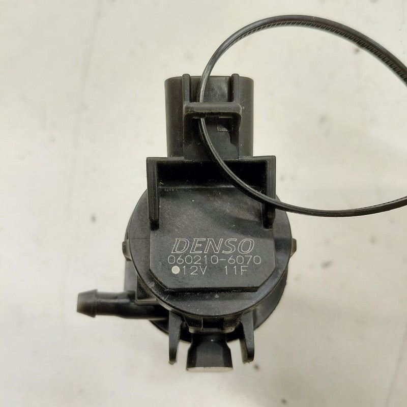 Subaru Crosstrek Windshield Washer Fluid Motor  2023 2022 2021