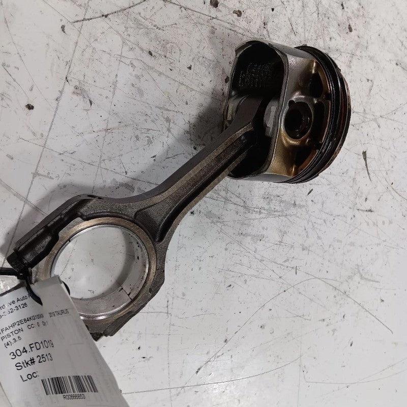 Ford Taurus Single Piston With Connecting Rod   2019 2018 2017 2016 20