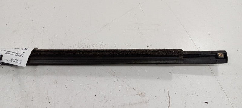 Dodge Journey Door Glass Window Weather Strip Trim Front Right Passeng