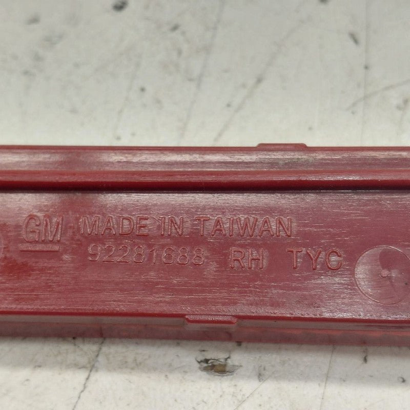Chevy Volt Passenger Right Rear Side Marker Reflector 2016 2017 2018 2