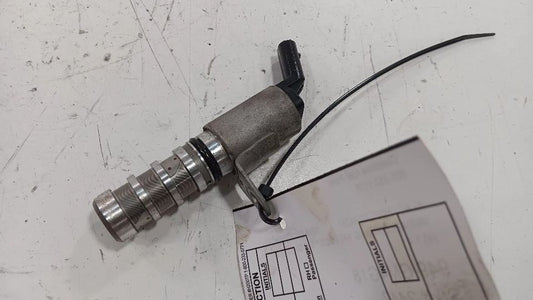 Buick Encore Variable Timing Gear Oil Control Valve Solenoid Cylinder Head  2016