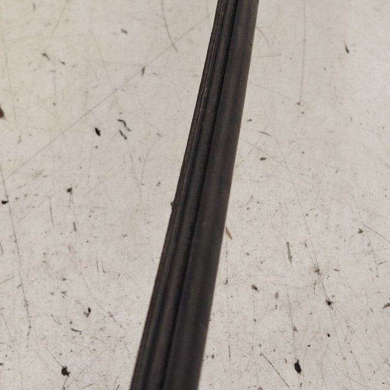 Chevy Trax Door Glass Window Weather Strip Trim Front Right Passenger 