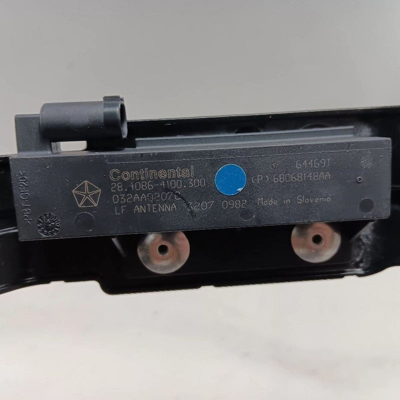Jeep Renegade Passive Entry Antenna - 68068148AA Fits 2015 2016 2017 2018