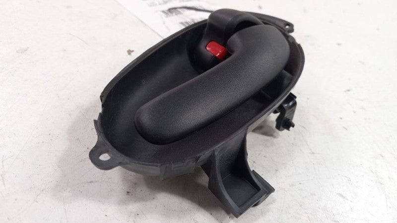 Chevy Trailblazer Door Handle Right Passenger Rear Interior Inside 2004 2005