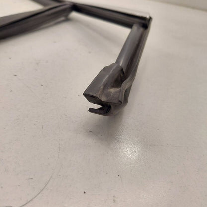 Chevy Volt Door Glass Window Seal Rubber Right Passenger Front  2016 2