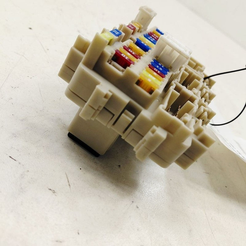 Nissan Maxima Cabin Fuse Box Interior Inner Under Dash  2018 2017 2016