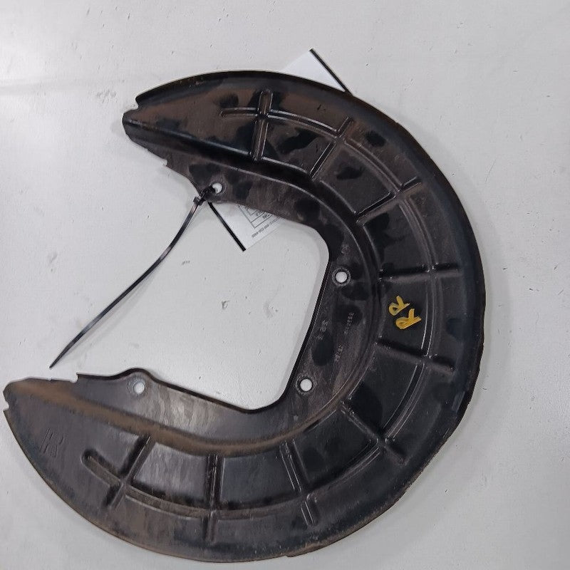 Jeep Cherokee Passenger Right Rear Dust Shield 2015 2016 2017