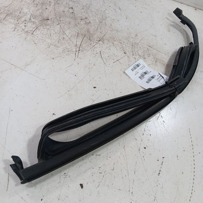 Fiat 500 Door Glass Window Seal Rubber Right Passenger Rear Back  2016
