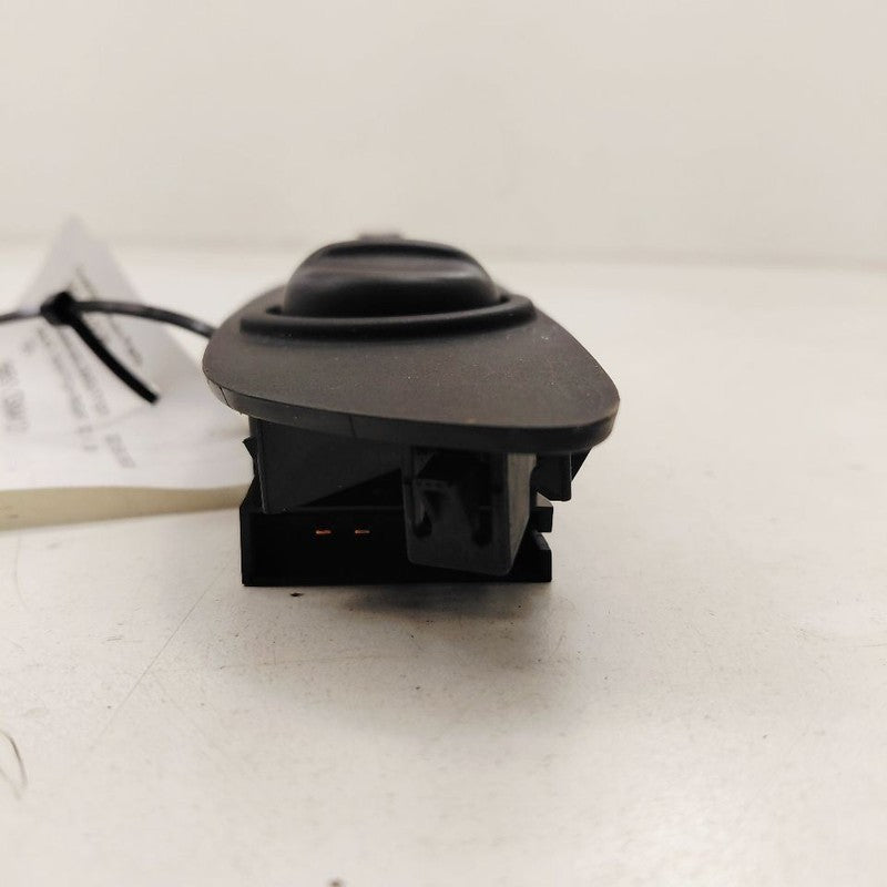 Buick Encore GX Seat Switch Right Passenger Power Seat Control  2020 2