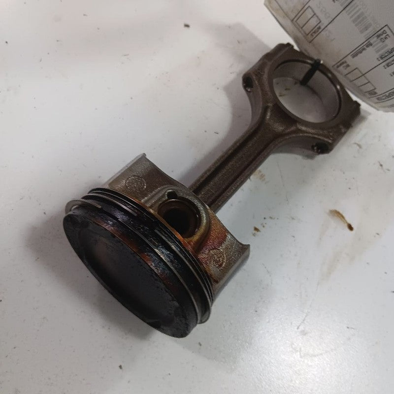Buick Encore Single Piston With Connecting Rod   1.4 2022 2021 2020 20