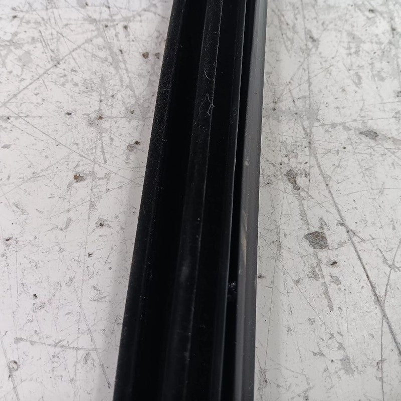 Jeep Compass Left Rear Weather Strip Interior  2018 2019 2020 2021 202